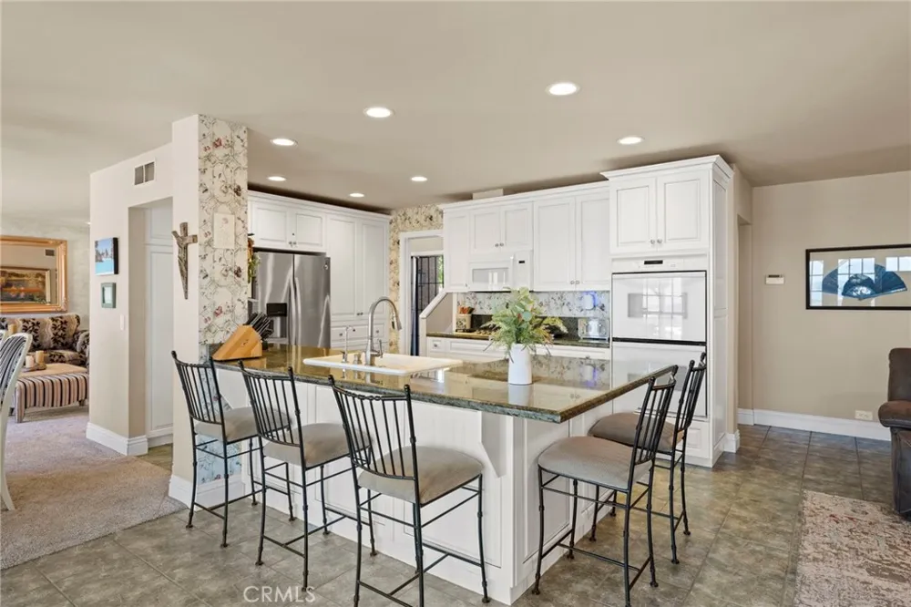 1269 Van Nuys San Diego, CA 92109