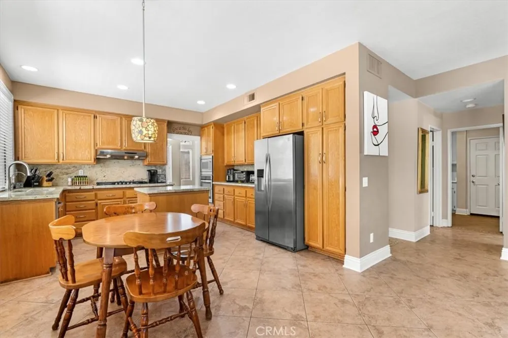 1584 Meadowlark Corona, CA 92881