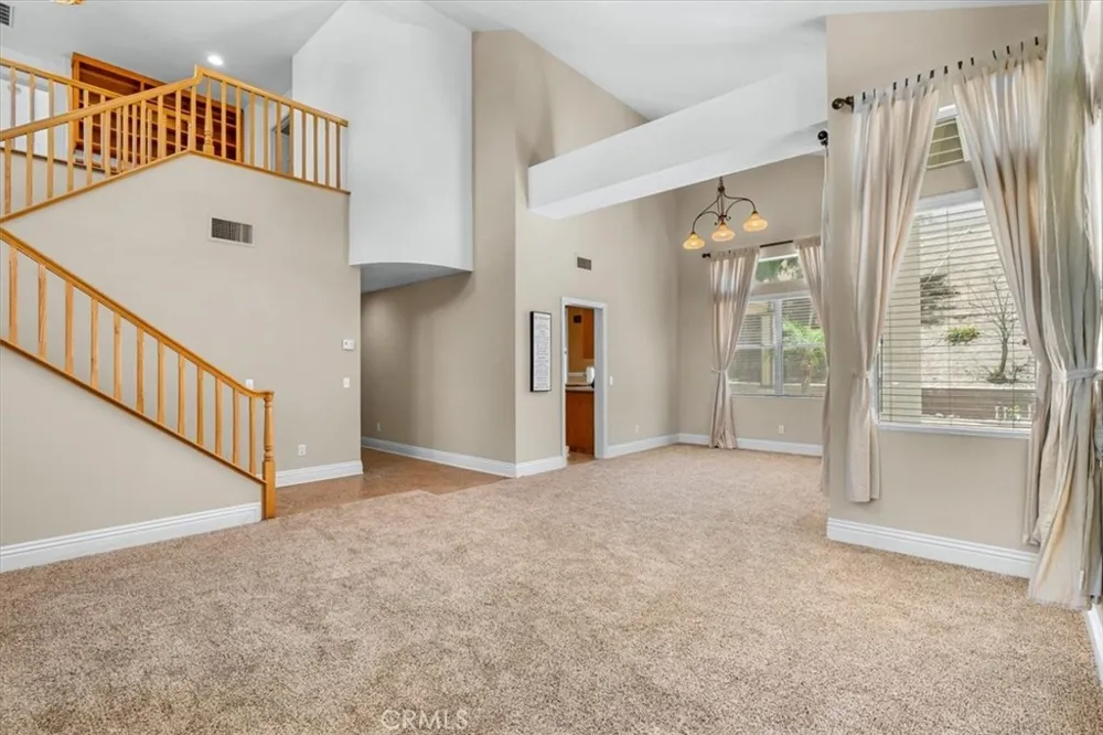 1584 Meadowlark Corona, CA 92881