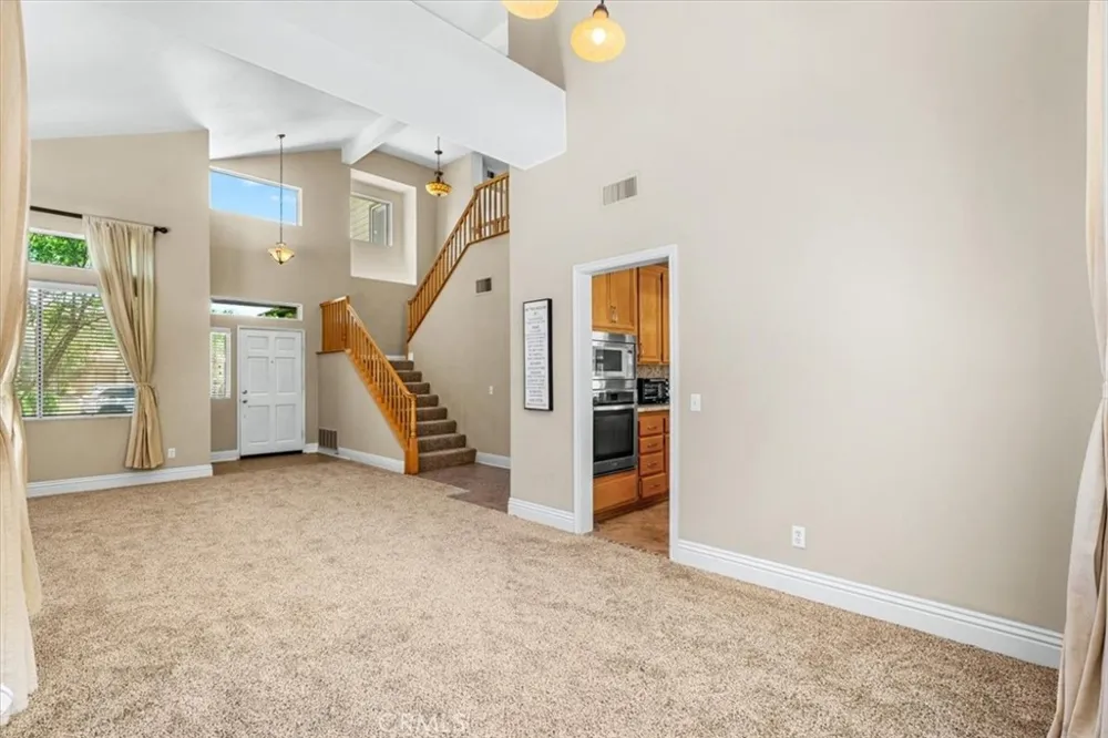 1584 Meadowlark Corona, CA 92881
