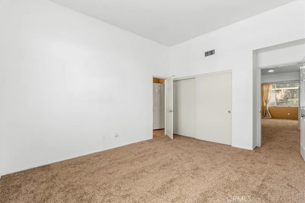 1584 Meadowlark Corona, CA 92881