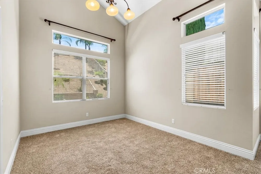 1584 Meadowlark Corona, CA 92881