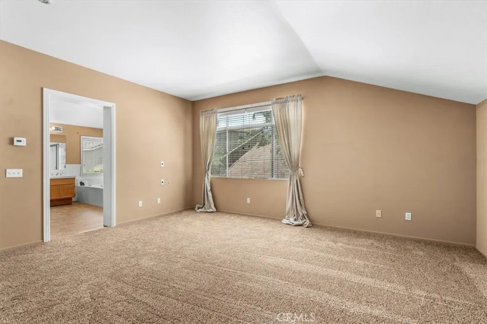 1584 Meadowlark Corona, CA 92881