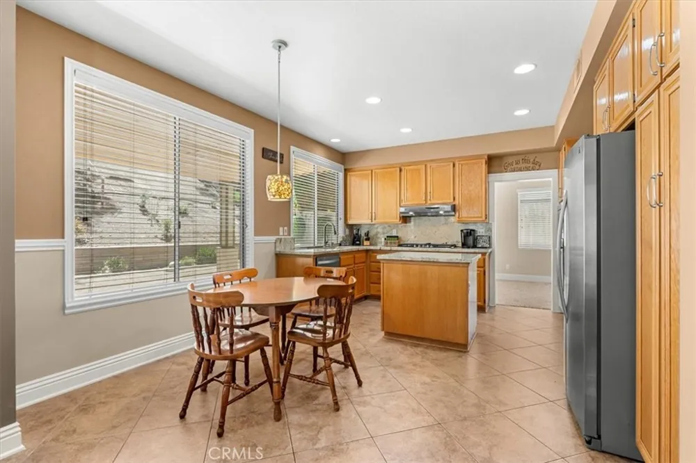 1584 Meadowlark Corona, CA 92881