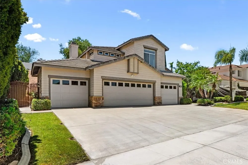 1584 Meadowlark Corona, CA 92881