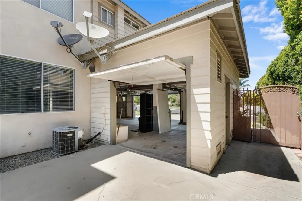 1584 Meadowlark Corona, CA 92881