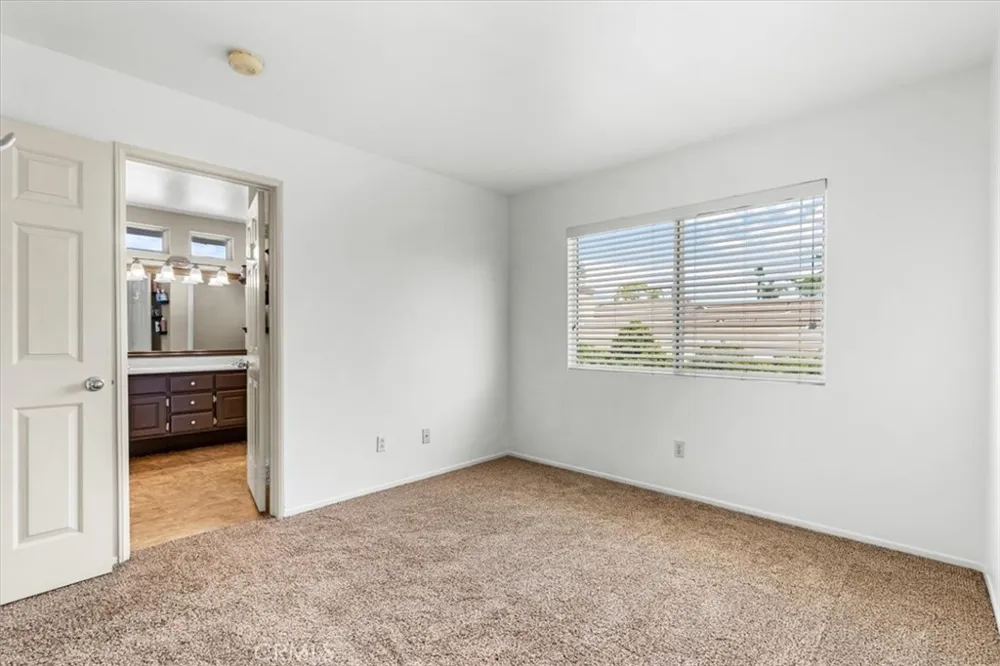 1584 Meadowlark Corona, CA 92881