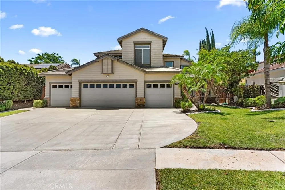 1584 Meadowlark Corona, CA 92881