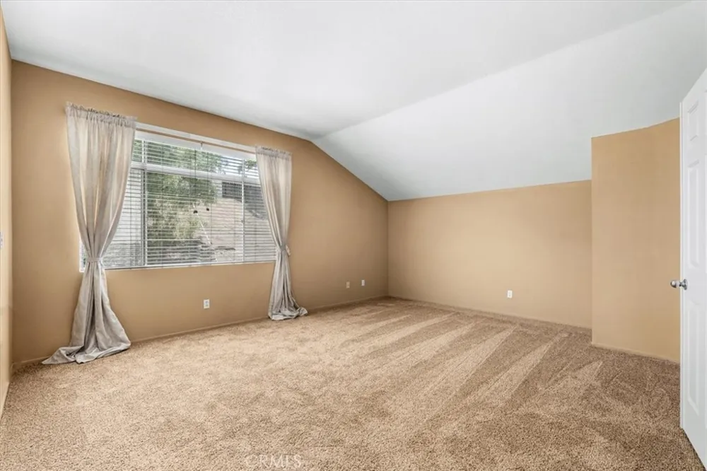 1584 Meadowlark Corona, CA 92881