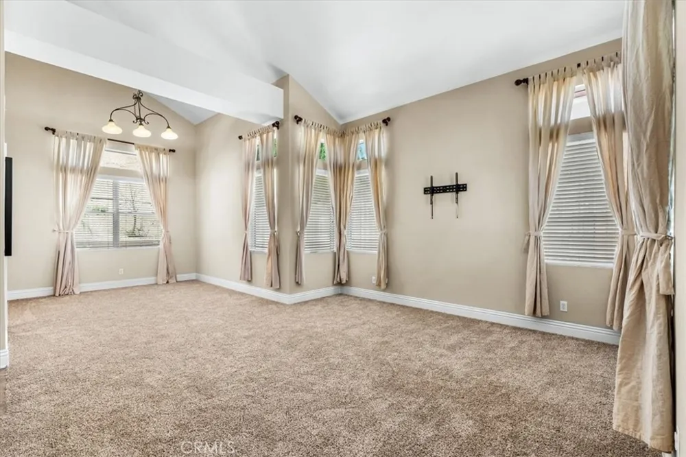 1584 Meadowlark Corona, CA 92881