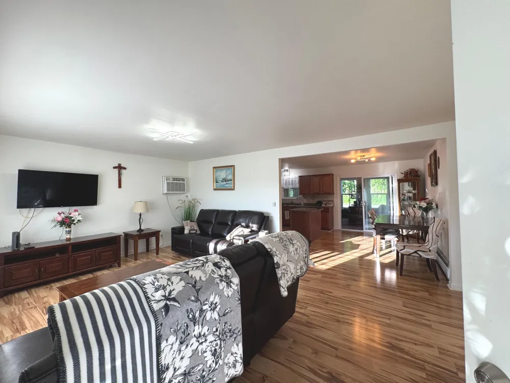 2155 West Shafer Drive Monticello, IN 47960
