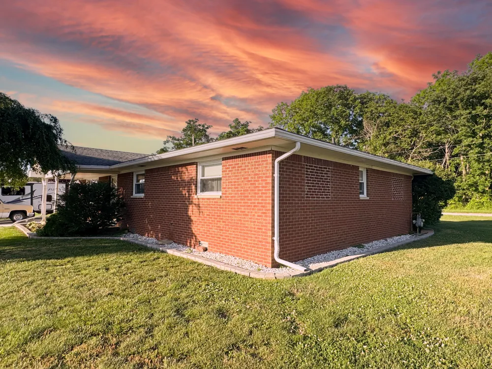 2155 West Shafer Drive Monticello, IN 47960