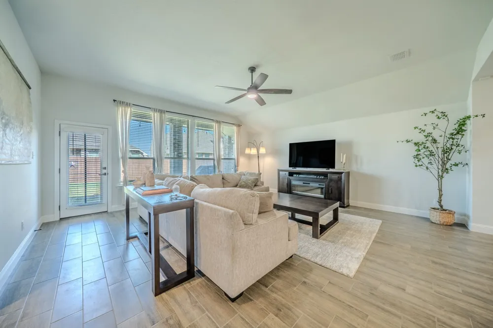 5925 Lovills Creek Street Fort Worth, TX 76179