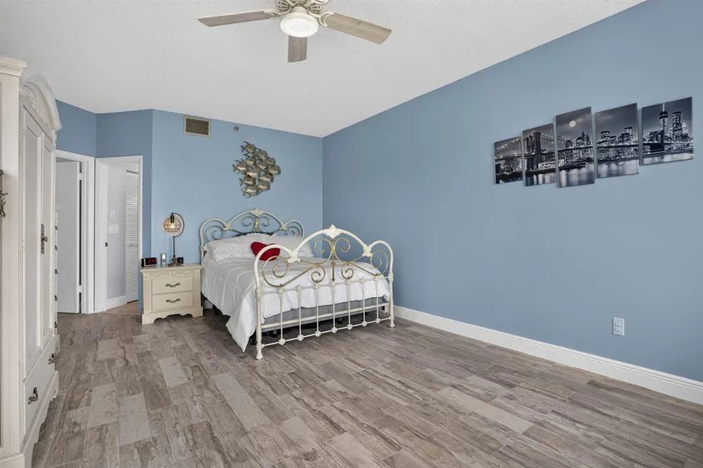 200 Waterway Road #104 Tequesta, FL 33469
