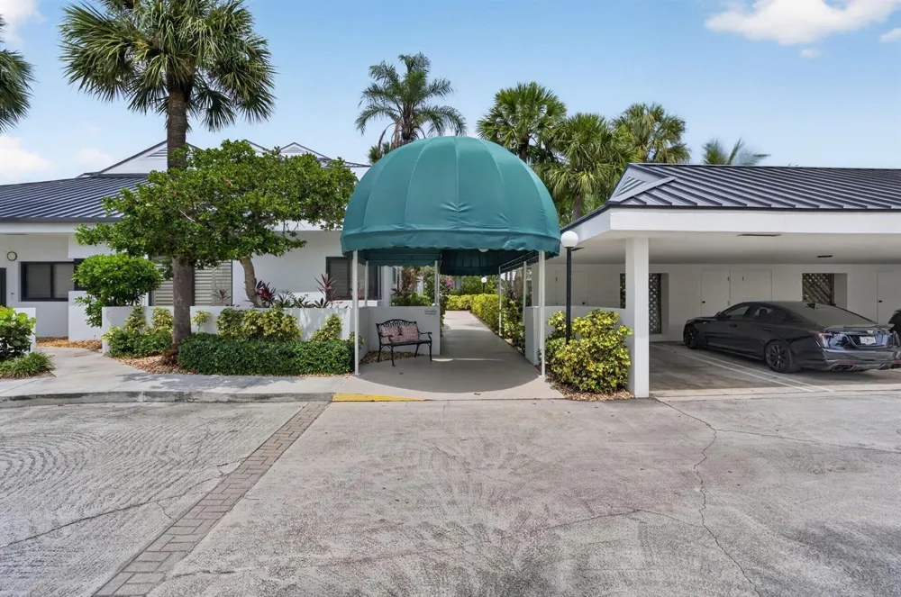 200 Waterway Road #104 Tequesta, FL 33469