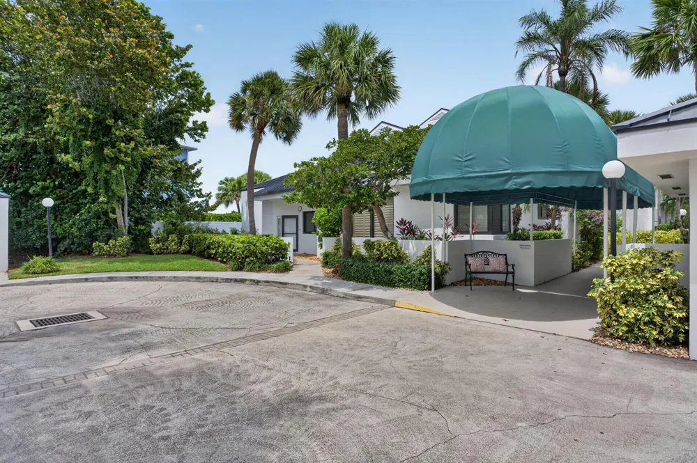 200 Waterway Road #104 Tequesta, FL 33469
