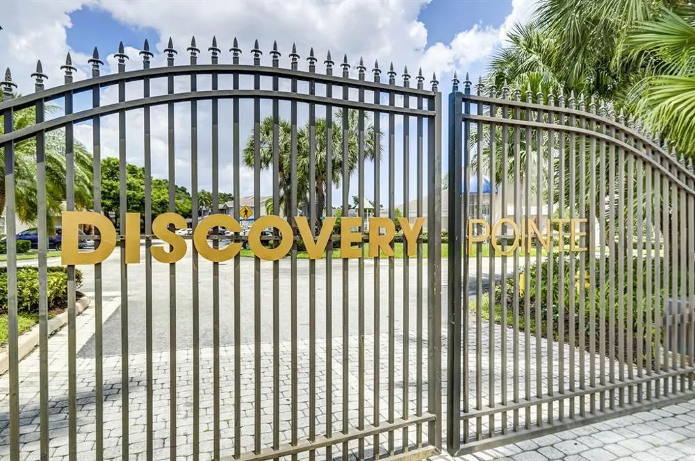 2147 Discovery Circle W Deerfield Beach, FL 33442