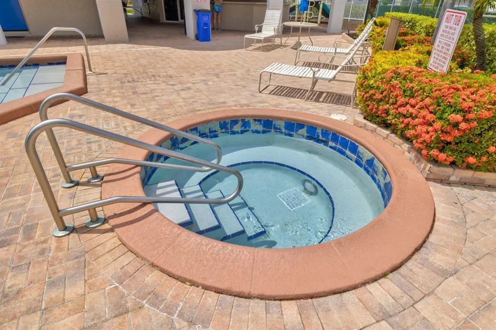 2147 Discovery Circle W Deerfield Beach, FL 33442