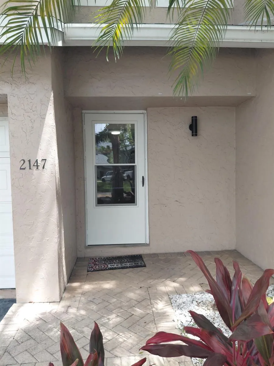 2147 Discovery Circle W Deerfield Beach, FL 33442