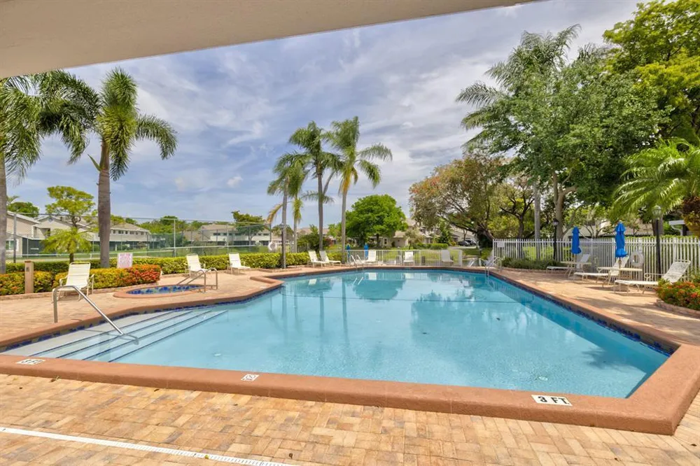 2147 Discovery Circle W Deerfield Beach, FL 33442
