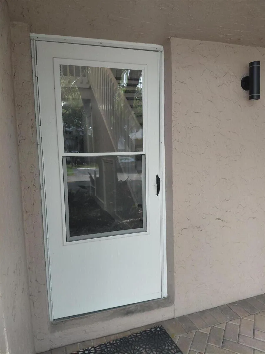 2147 Discovery Circle W Deerfield Beach, FL 33442