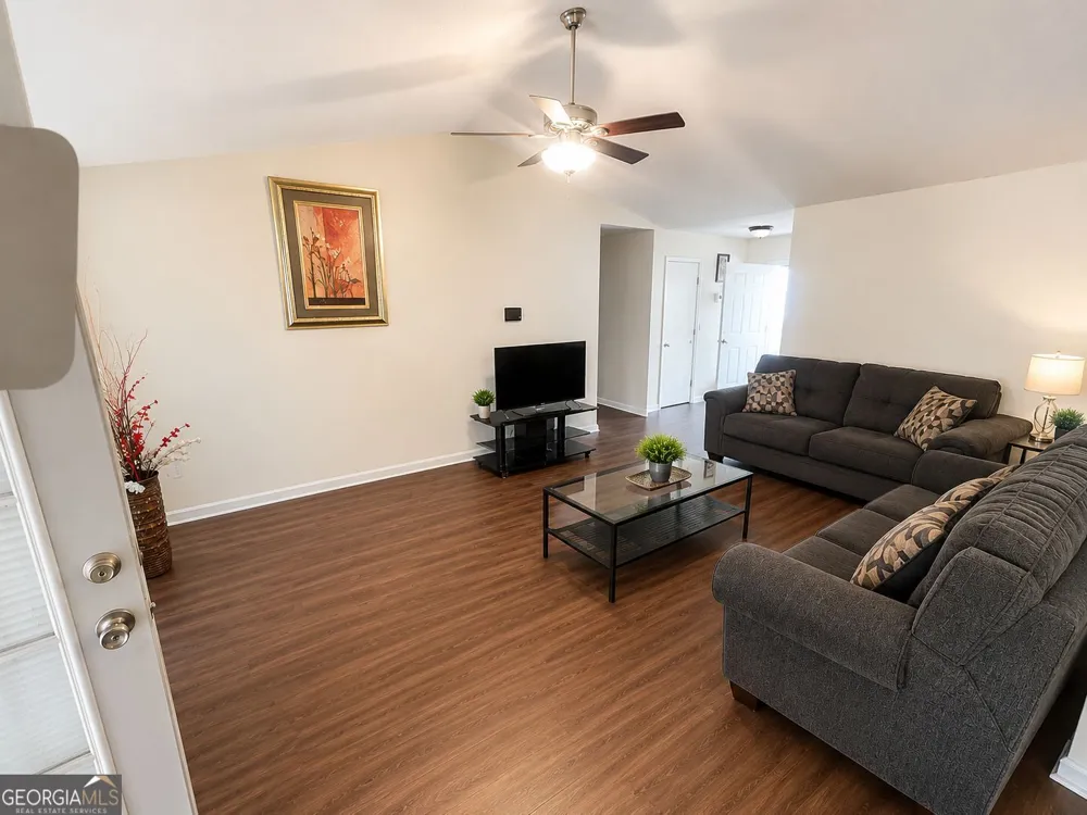 3684 Paddington TRL Rex, GA 30273