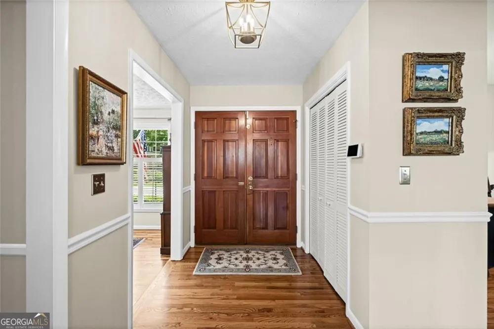 2730 Fontainebleau DR Dunwoody, GA 30360