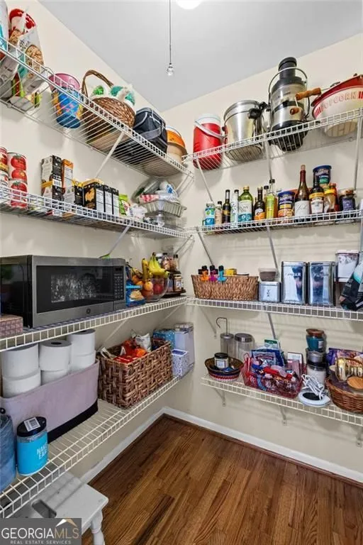 2730 Fontainebleau DR Dunwoody, GA 30360