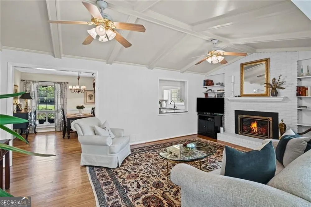 2730 Fontainebleau DR Dunwoody, GA 30360