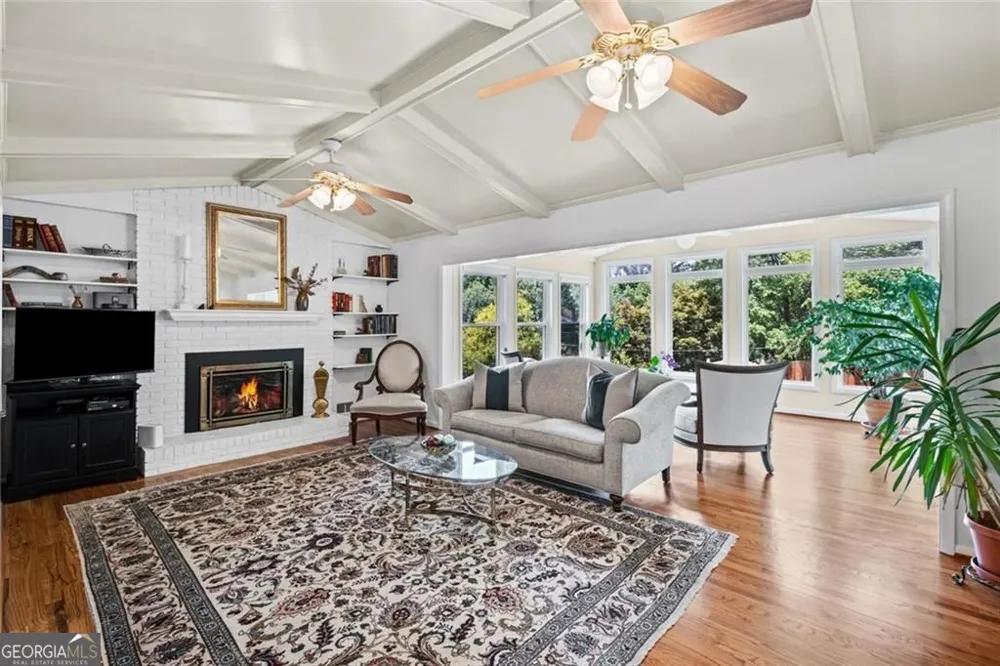 2730 Fontainebleau DR Dunwoody, GA 30360