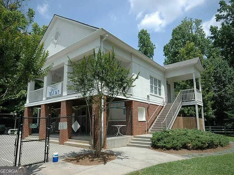 2730 Fontainebleau DR Dunwoody, GA 30360