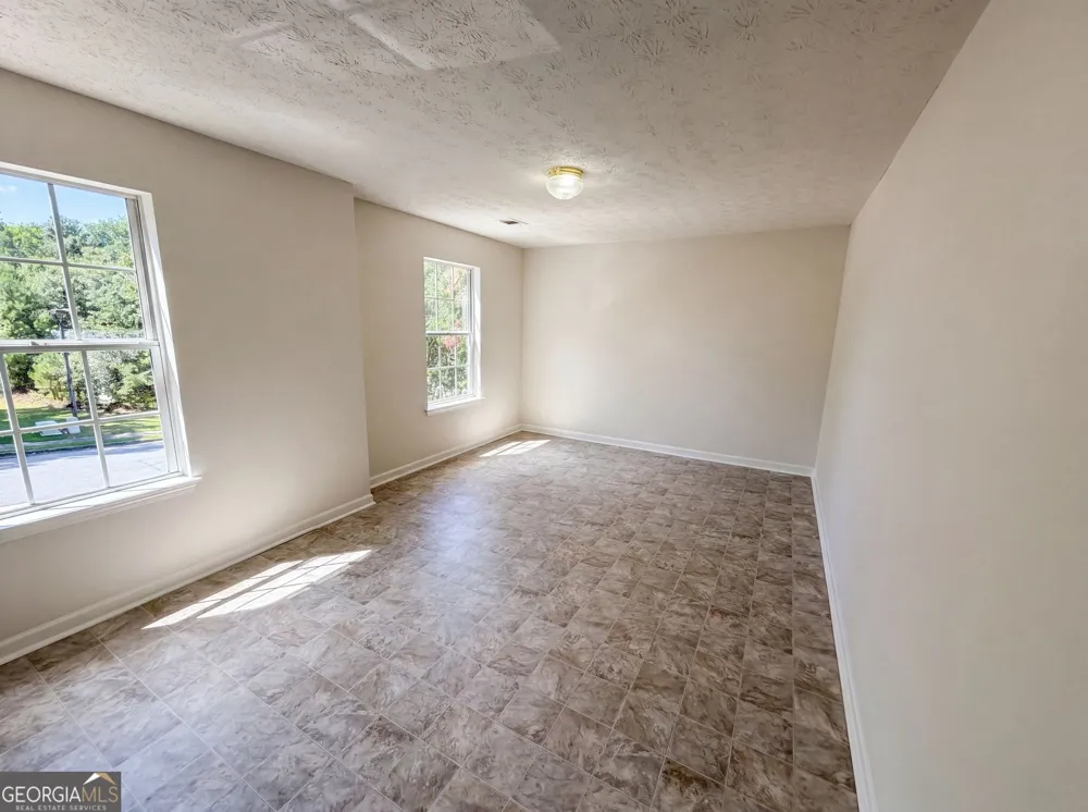 3582 Coveside CT Loganville, GA 30052