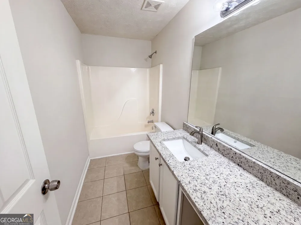 3582 Coveside CT Loganville, GA 30052