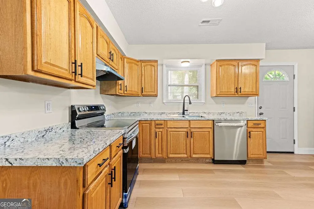 106 Park ST Chickamauga, GA 30707