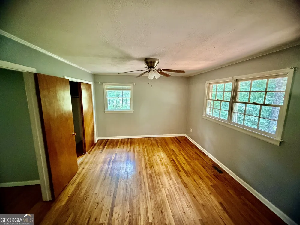 295 Gose RD Forsyth, GA 31029