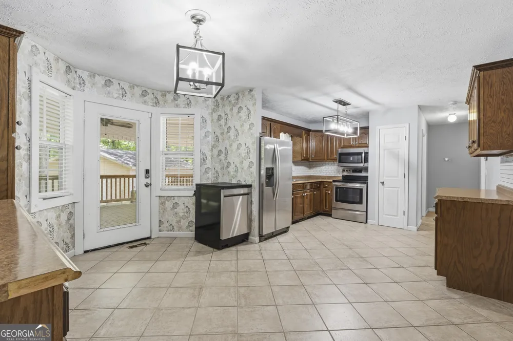 3032 Us Highway 80 W Dublin, GA 31021