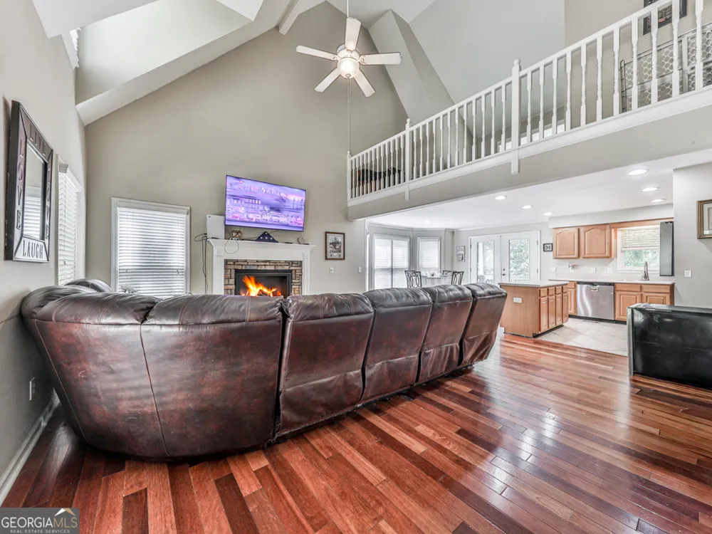 137 Blue Fox LOOP Waleska, GA 30183