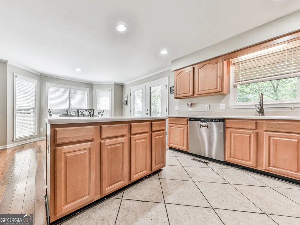 137 Blue Fox LOOP Waleska, GA 30183