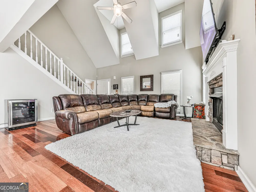 137 Blue Fox LOOP Waleska, GA 30183