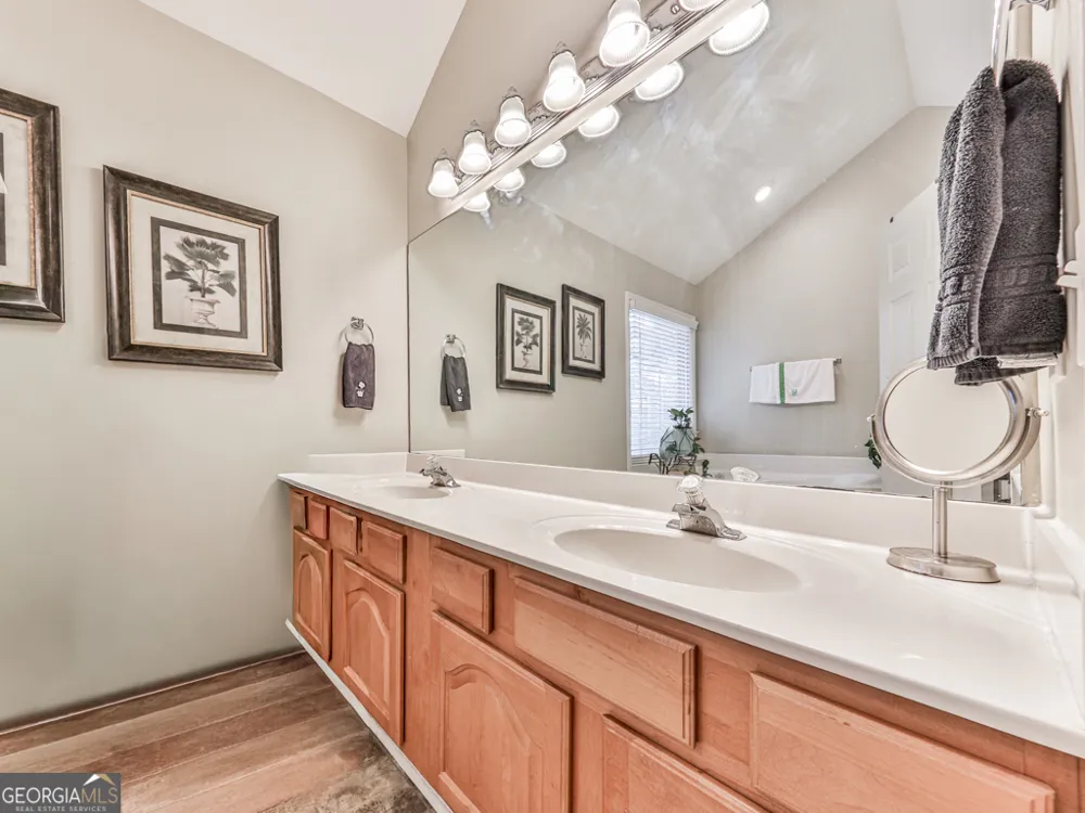 137 Blue Fox LOOP Waleska, GA 30183