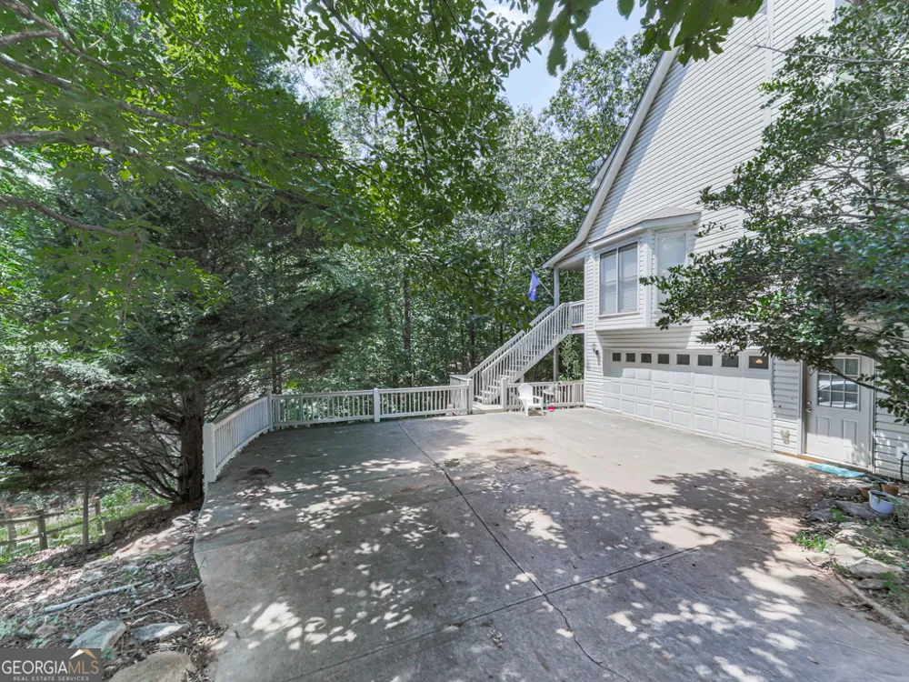 137 Blue Fox LOOP Waleska, GA 30183