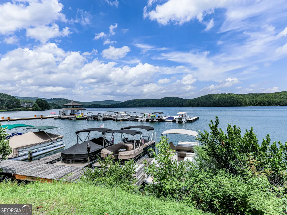 137 Blue Fox LOOP Waleska, GA 30183