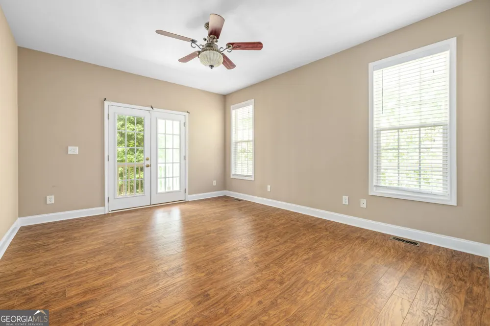 7913 Pea Ridge RD Lula, GA 30554