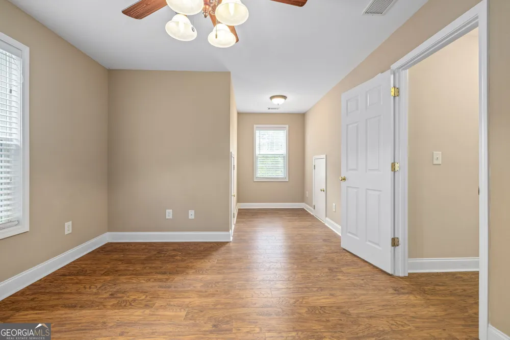 7913 Pea Ridge RD Lula, GA 30554