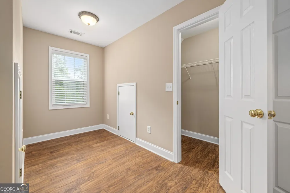 7913 Pea Ridge RD Lula, GA 30554
