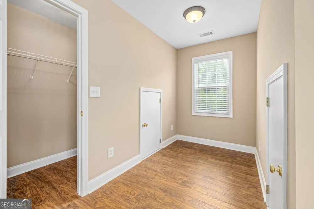 7913 Pea Ridge RD Lula, GA 30554