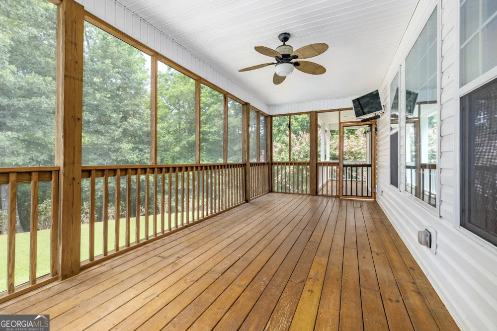 7913 Pea Ridge RD Lula, GA 30554