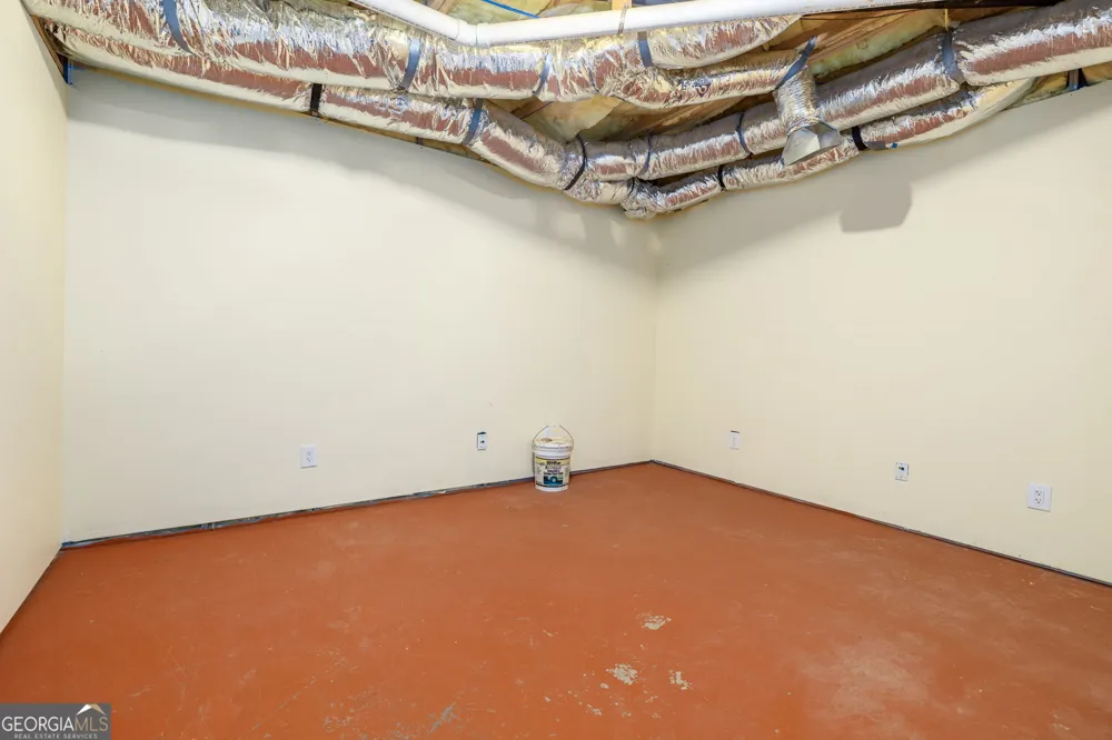 7913 Pea Ridge RD Lula, GA 30554