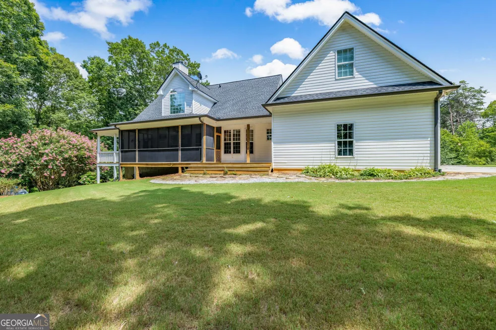 7913 Pea Ridge RD Lula, GA 30554