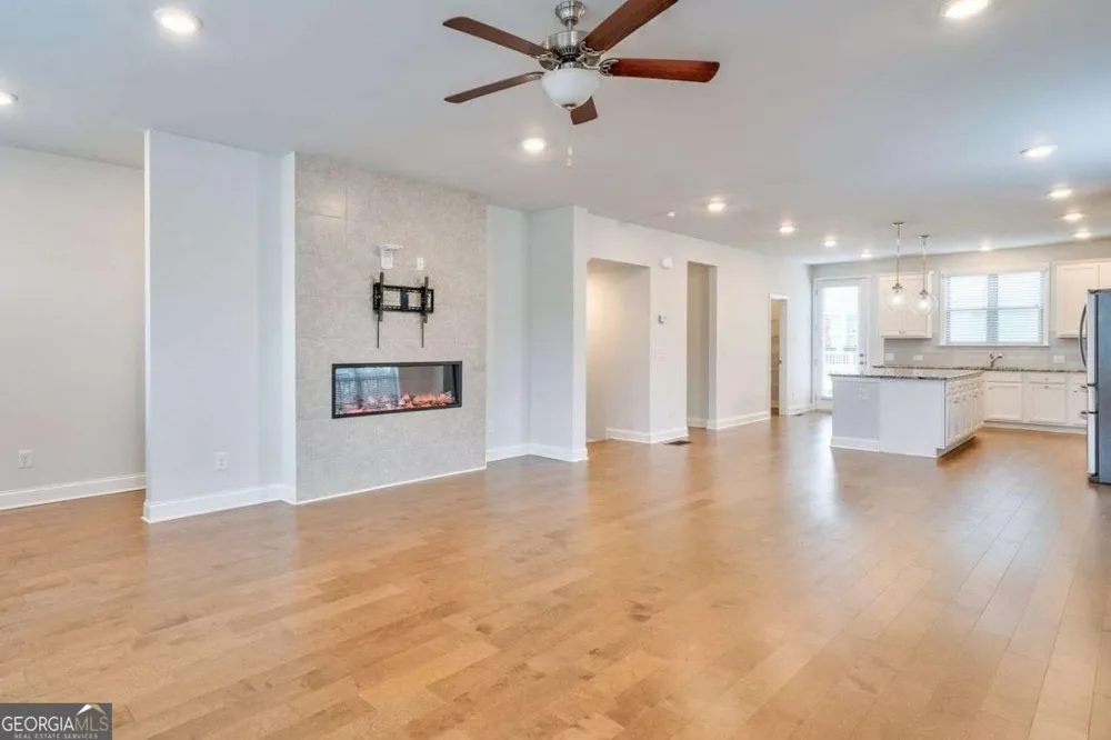 2510 GREAT SILVER FI ALY Doraville, GA 30360